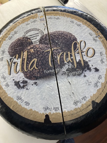 Le fromage de Décembre : GOUDA AUX TRUFFES - VILLA TRUFFO