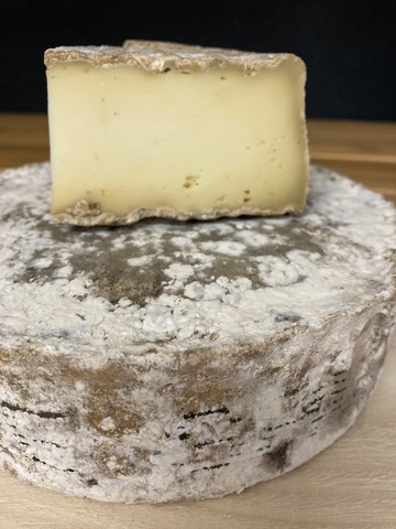 Le fromage de Janvier : la Tomme de Savoie